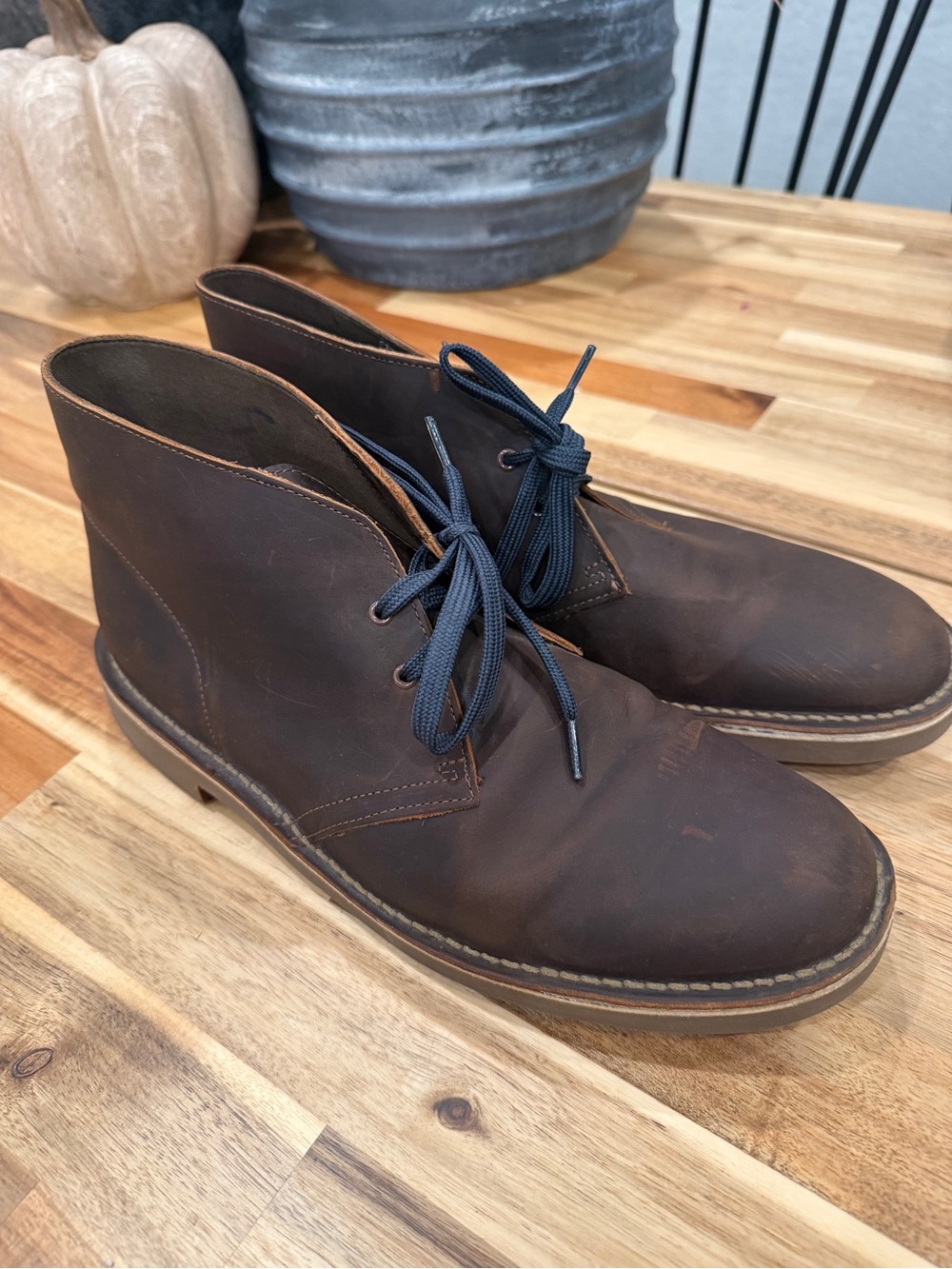 Men’s Clark’s Chukka boots brown leather